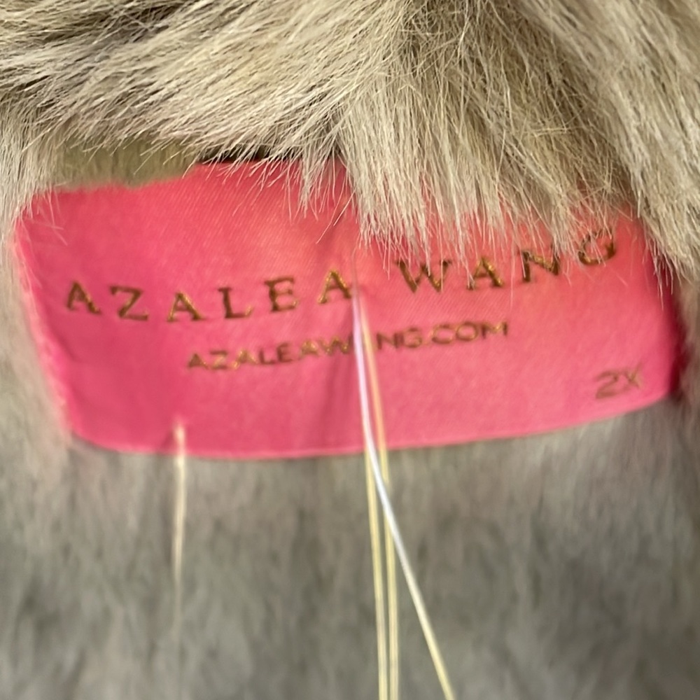 Luxury Faux Fur Collar Leather Jacket - Pale Gray - Picture 5 of 7